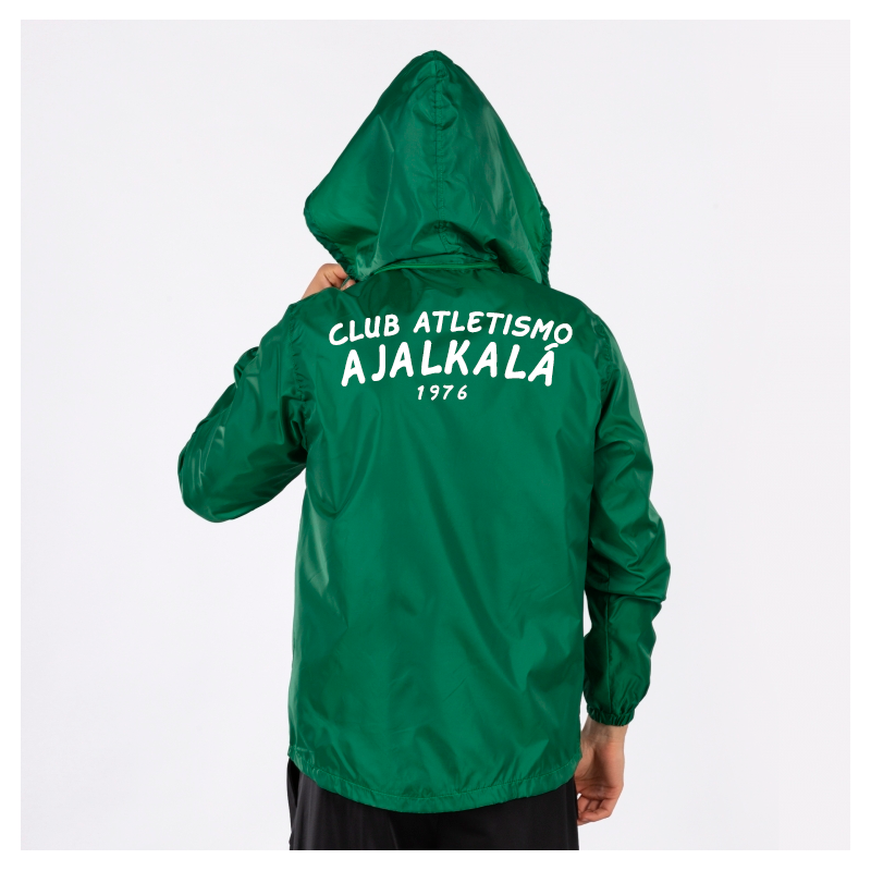 CHUBASQUERO IRIS VERDE CON LOGO CLUB Y NOMBRE CLUB TRASERO AJALKALA